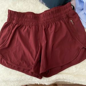 Euc lululemon tracker shorts sz10